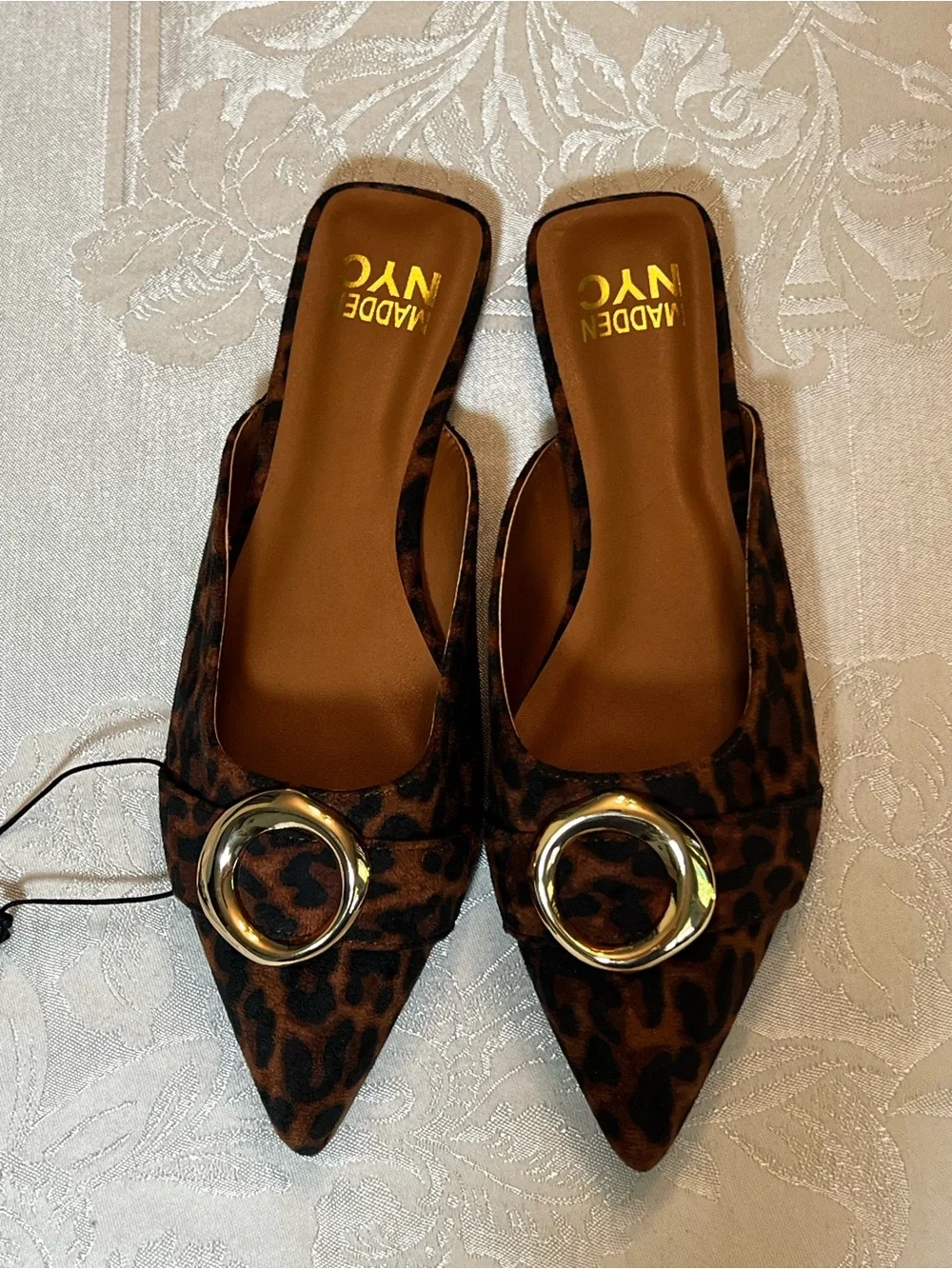 Leopard Print Size 8 & 10 Women's Pointed Mules with Gold Ring - Picture 3 of 15